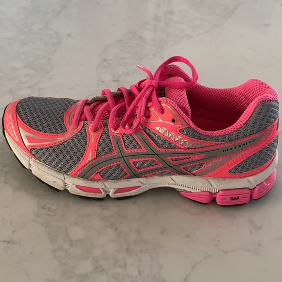 NWOT ASICS running shoes - Picture 2 of 5
